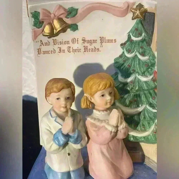 Vintage, 1988 Lefton Children and Santa Music Box with Original Box - Picture 3 of 16